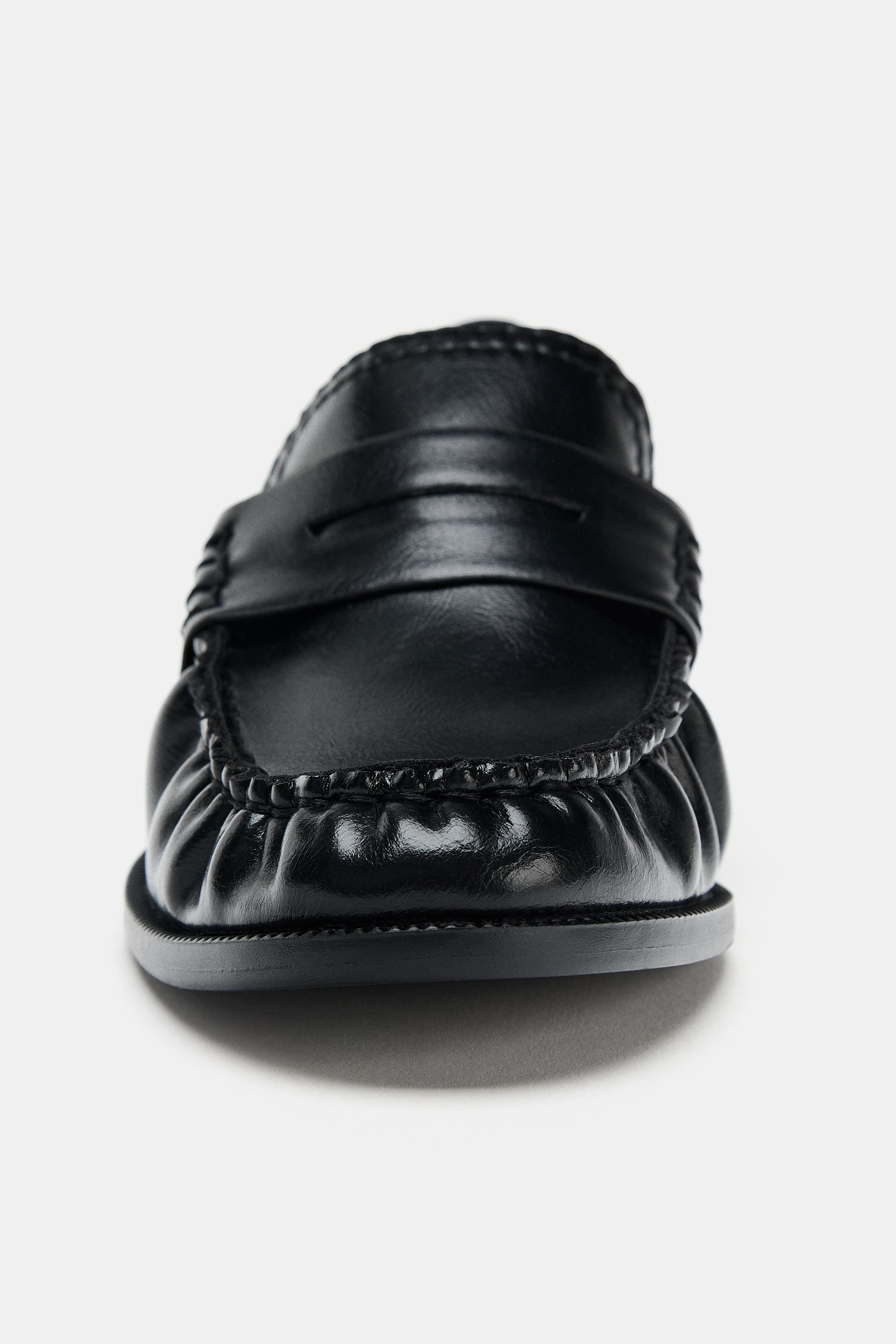 RUFFLED LOW HEEL LOAFERS